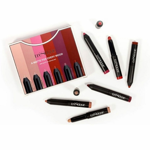 TRESTIQUE Mini Matte Lip Crayon in ‘FLORENCE FIG’ NEW! - Picture 4 of 5